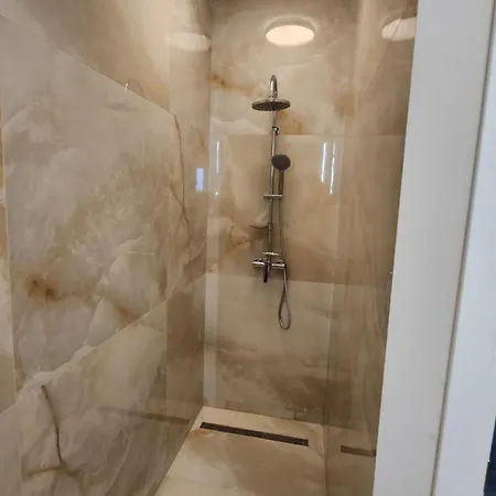 Durdun By The Sea Daire